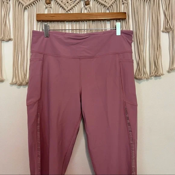 Victoria’s Secret | pink sport total knockout lace side leggings size XL - Picture 3 of 11